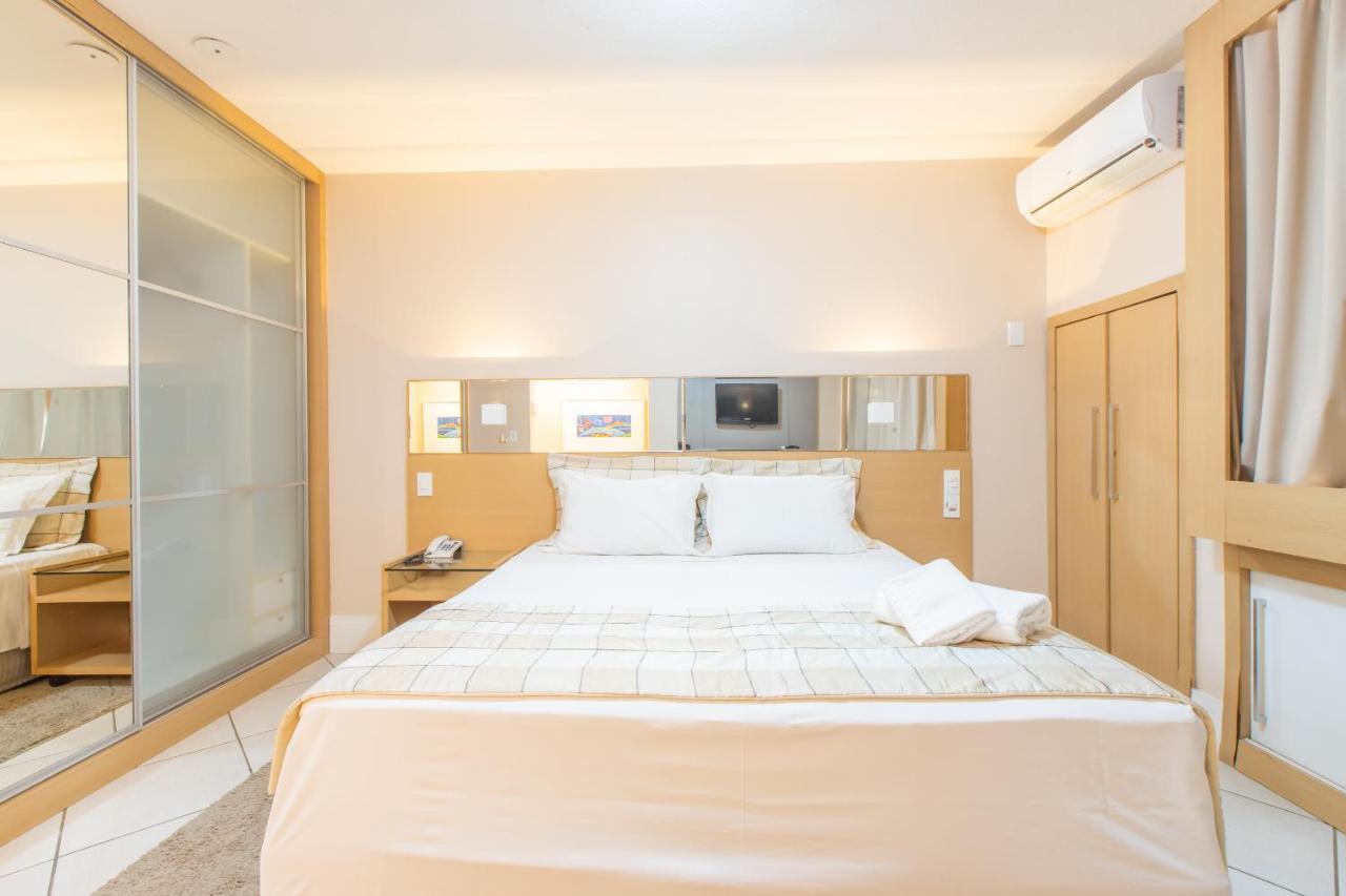 Delupo Hotel - Livin Studios クリシウマ エクステリア 写真